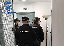 Hausbesetzer_Policia_Nacional