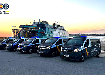 Policia_Nacional_Autos_quelle_policia_nacional
