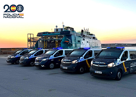 Policia_Nacional_Autos_quelle_policia_nacional