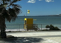 Foto_von_Lena___Stadtstrand_Can_Pere_Antoni_gelbe_Flagge_Rettungsschwimmer_Strand_Palma