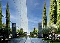 Melia_Hotels_Melia_Hotels_International