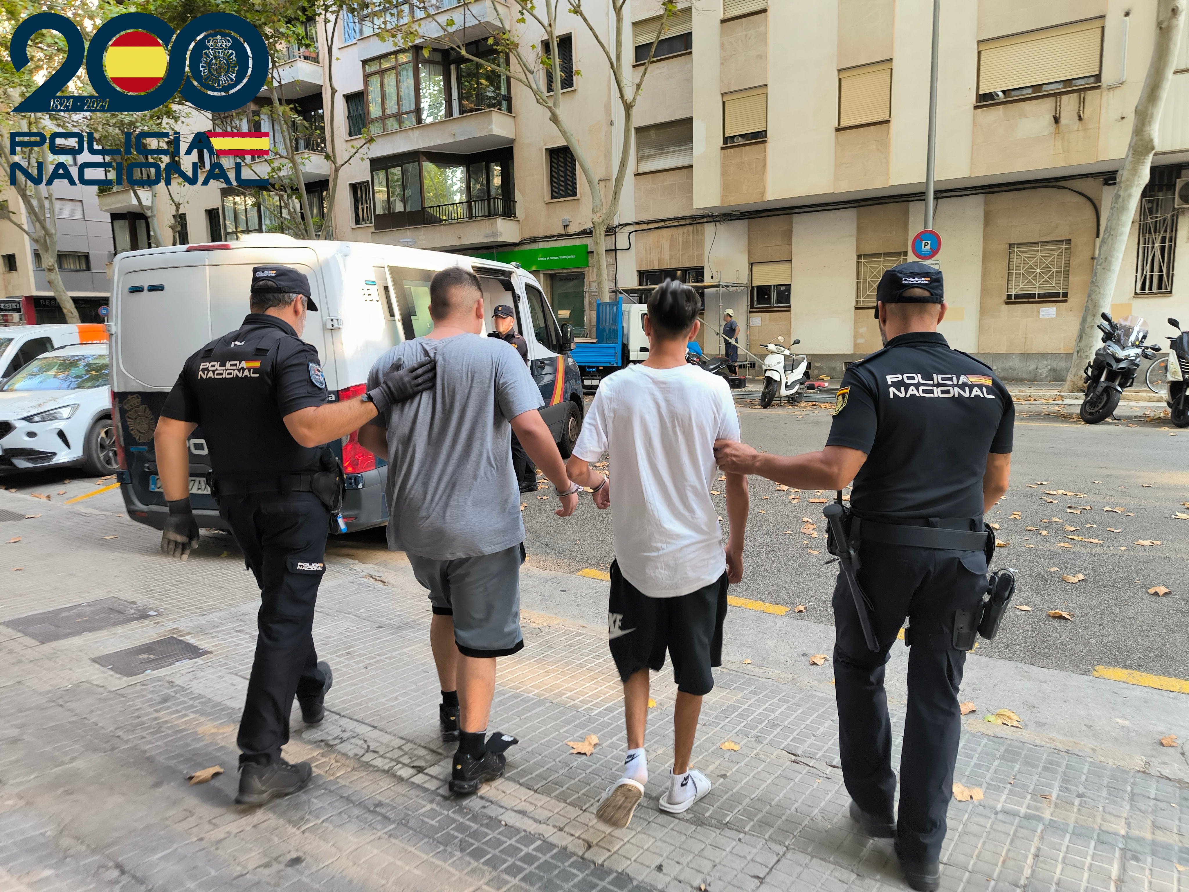 Festnahme_nach_Autodiebstaehlen_Policia_Nacional